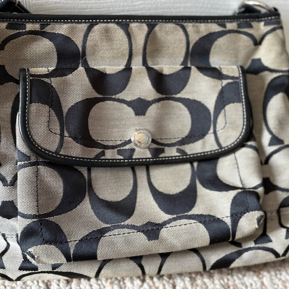 Coach Black and Grey Shoulder Bag